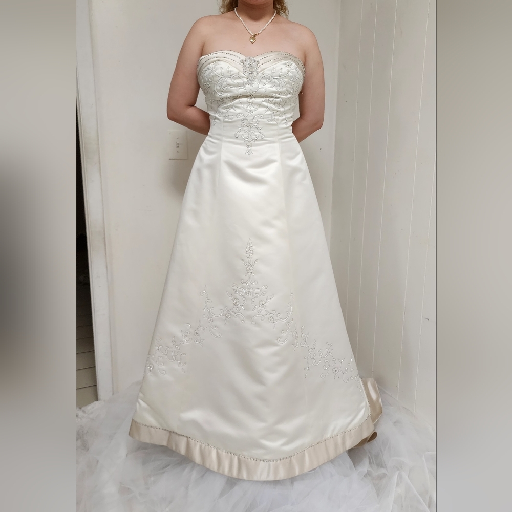 Wedding dress
